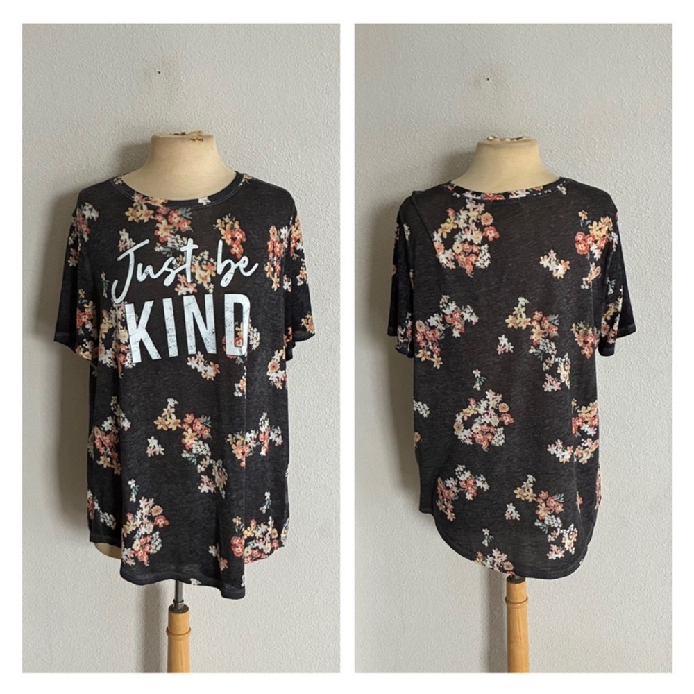 ❤️$10 Maurices Just Be Kind tee